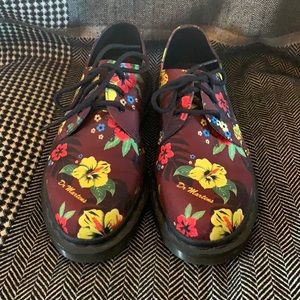Size 8 Hawaiian Print Doc Martens